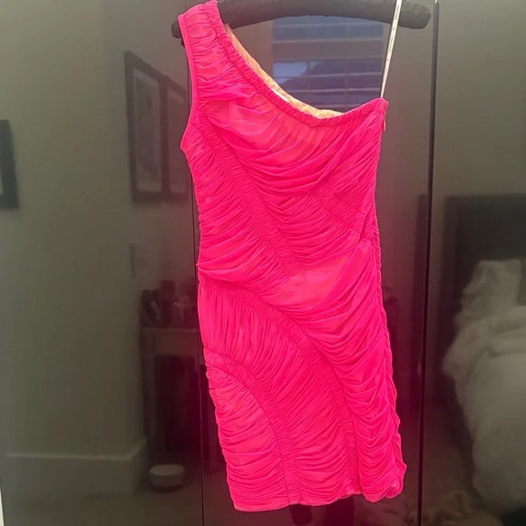 Hervé Leger Size Medium Ruched Asymmetric Sleeveless Mini Dress - Picture 7 of 7